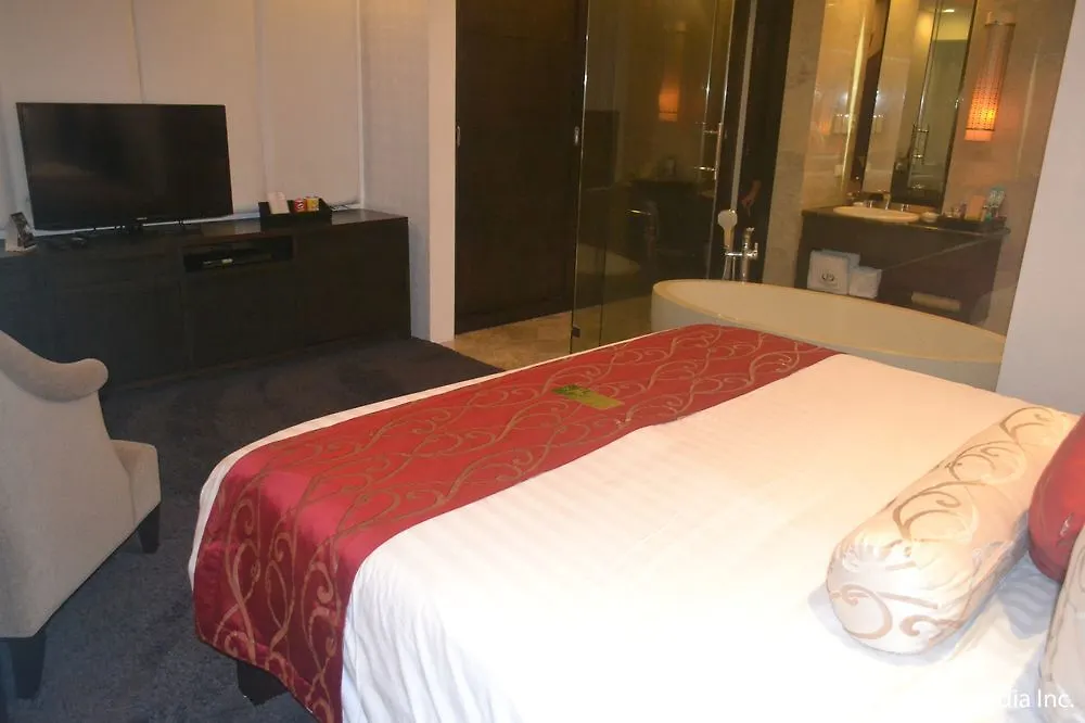 The Penthouse Hotel And Residences Angeles