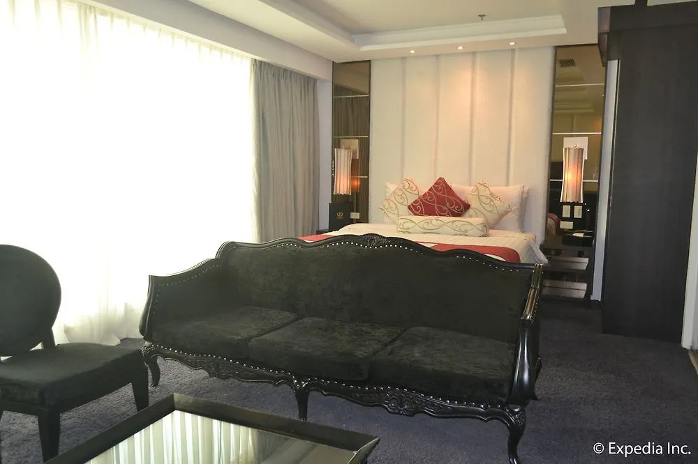 The Penthouse Hotel And Residences Angeles